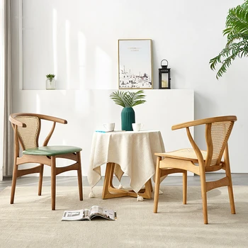 Скандинавские дизайнерские обеденные стулья из ротанга Мебель для домашней столовой Кухонный обеденный стул из массива дерева Креативные ретро Кресла A
